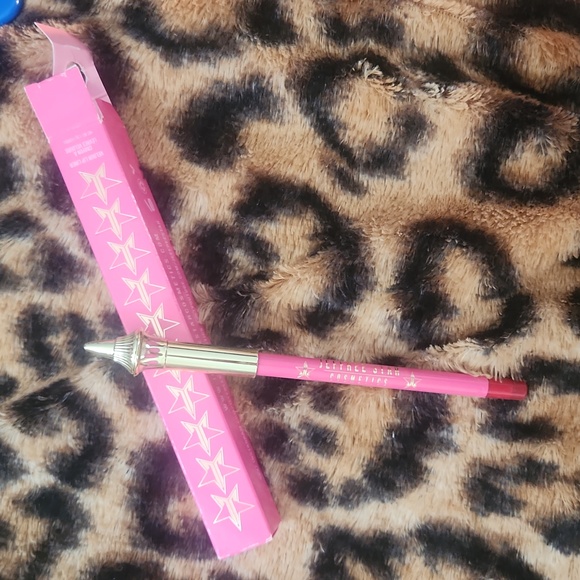 Jefree star lip liner brand new - Picture 2 of 5